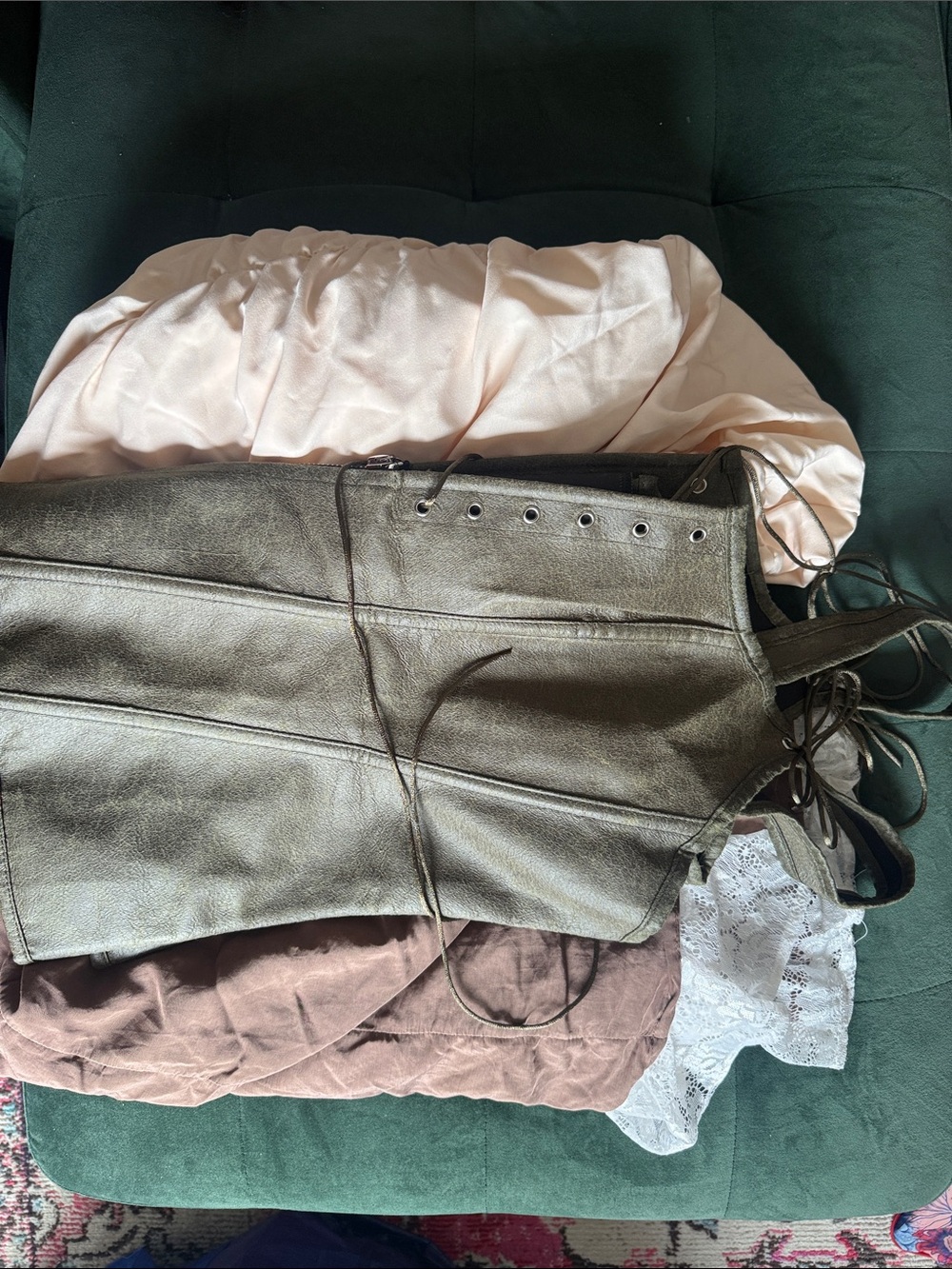 Ren Fair Outfit - 3 Piece Set - Size XL - Picture 4 of 4